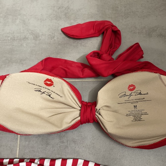Marilyn Monroe red bikini size Medium - Picture 3 of 3